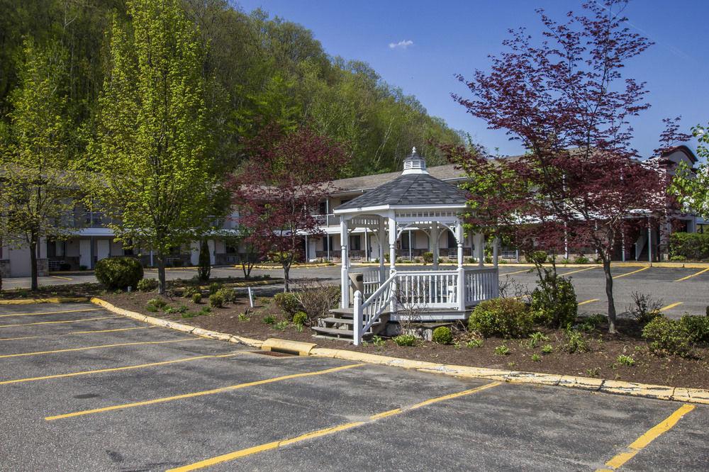 Americas Value Torrington, Ct 2* Torrington
