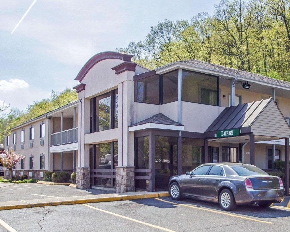 Americas Value Torrington, Ct 2* Torrington