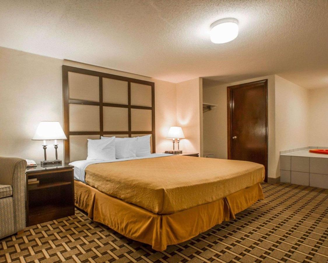 Americas Value Torrington, Ct Hotel